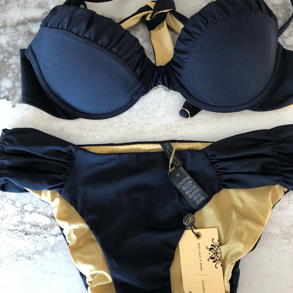 A Che Bikini